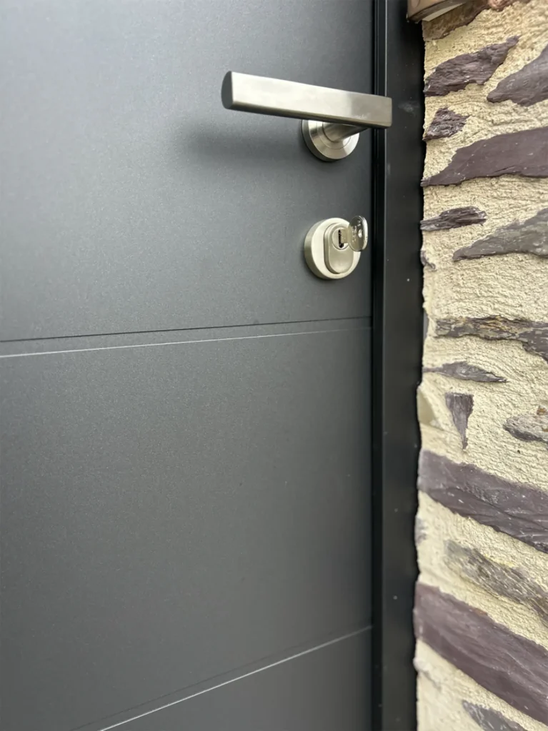 Fenêtres et porte d’entrée en aluminium – Pont-Péan, 2026 - Sab Ouest